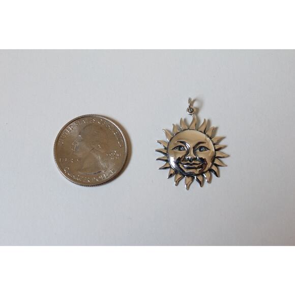 Sterling Silver Large Smiling Sun Pendant - Picture 3 of 3